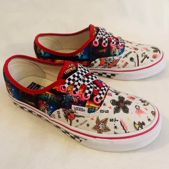 Vans x Stranger Things Sneakers Women’s size 5 WIDE - Picture 4 of 9